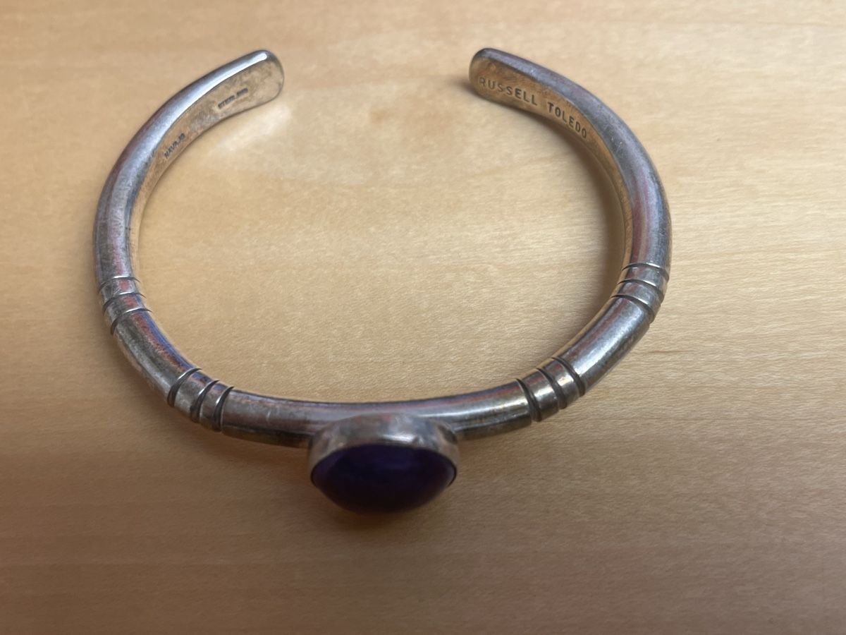 Bracelets: Armreif von Russell Toledo – D'occasion à Neerach par fuz_8d7l 4