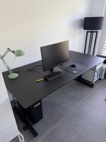 Schreibtisch höhenverstellbar schwarz
