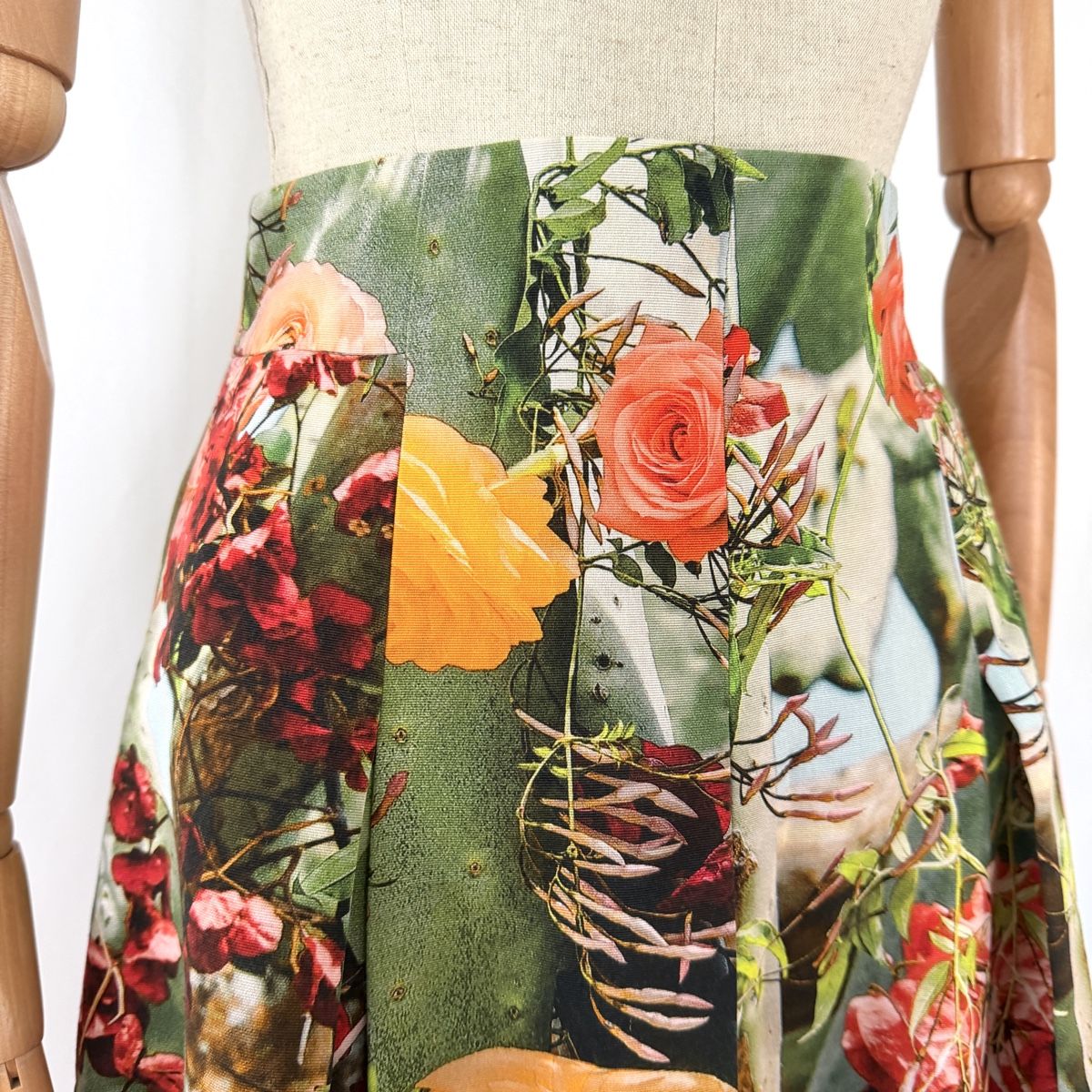 Akris Jupes: AKRIS Skirt new with tags – Neuf avec emballage d'origine à Emmen par Colette-Juliette 7