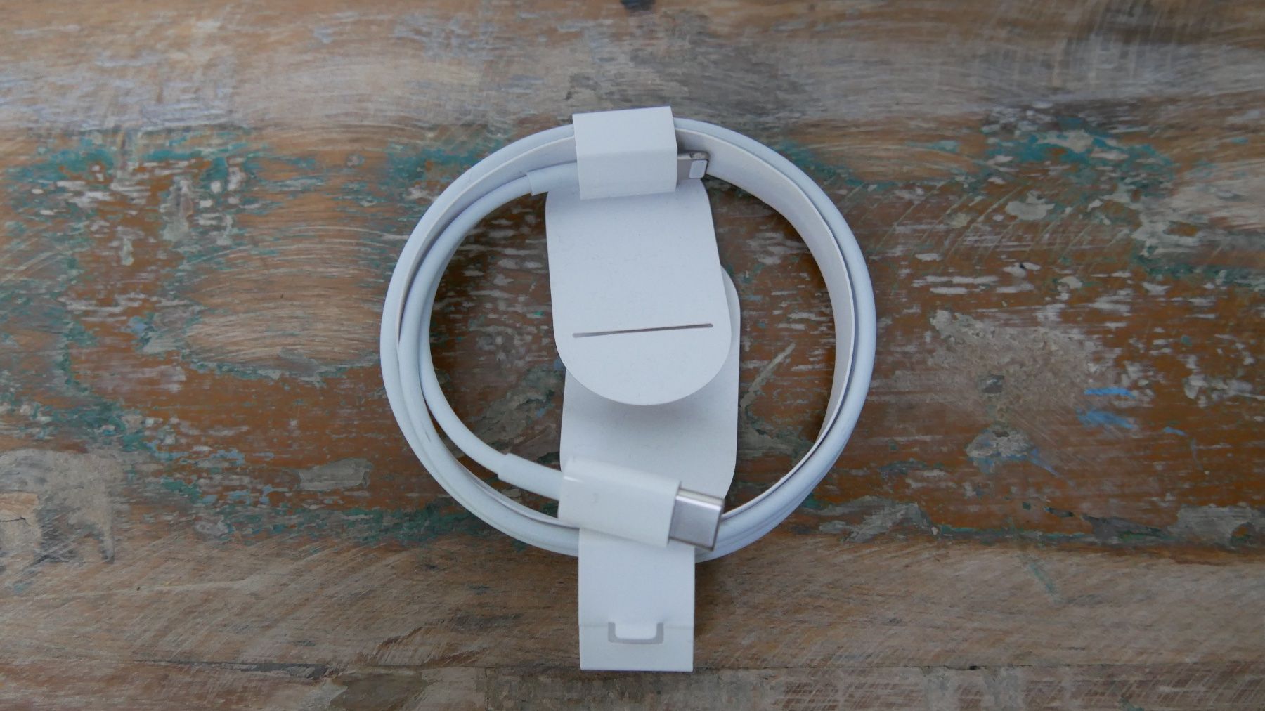 Apple Kabel: Apple iPhone USB-C Lightning Kabel Ladekabel – Neu und originalverpackt aus Zürich von julia_vina
