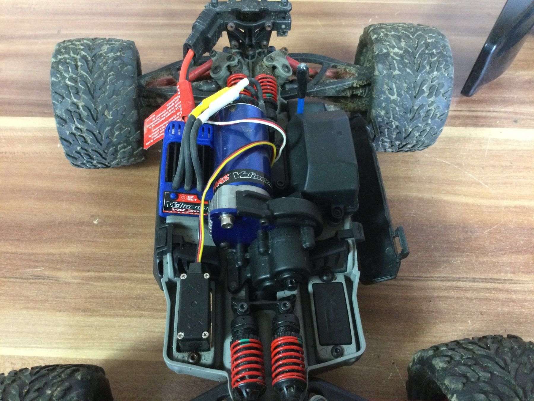 Traxxas Modellismo RC: Gebrauchter Traxxas Model weiss ich nicht – Usato da Wangen SZ venduto da kuriosum12 5