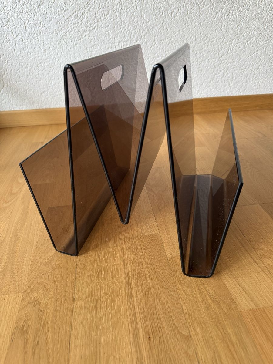 Altro per la casa: Zeitungsständer Plexi Vintage – Usato da Bern venduto da Delamer 3