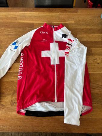 Assos Swiss Cycling gr L . lang arm , warm