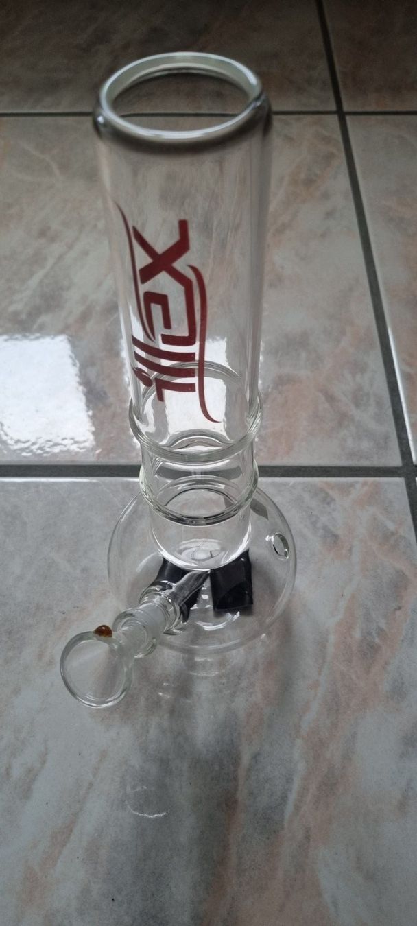Narghilé: BONG Neu ca. 30cm – Nuovo e nell'imballaggio originale da Biel/Bienne venduto da MainVolume