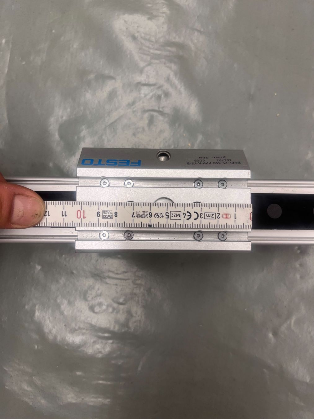 Festo Altro per industria metallurgica: Linearantrieb Festo DGPL-25 – Usato da Zürich venduto da coemgen 7