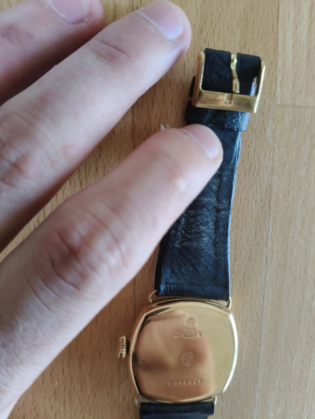 Omega Orologi: Omega officier 1920 / or 18 Ct / très Rare ! – Usato da Yverdon les bains venduto da aaa_w998 3
