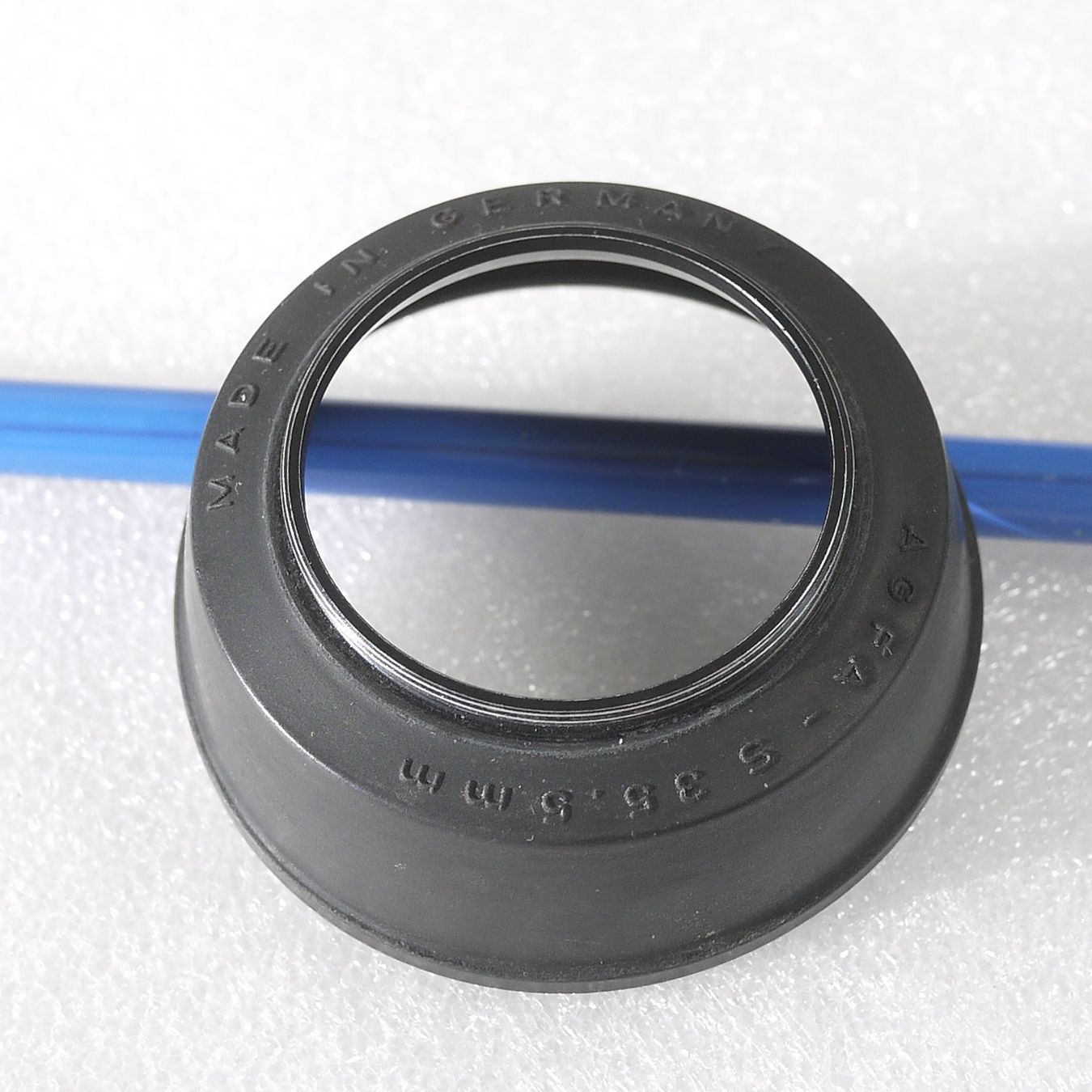 Kaiser Objektive: Agfa 35.5mm Sonnenblende / paresoleil. Germany. – Gebraucht aus Egg b. Zürich von JCB