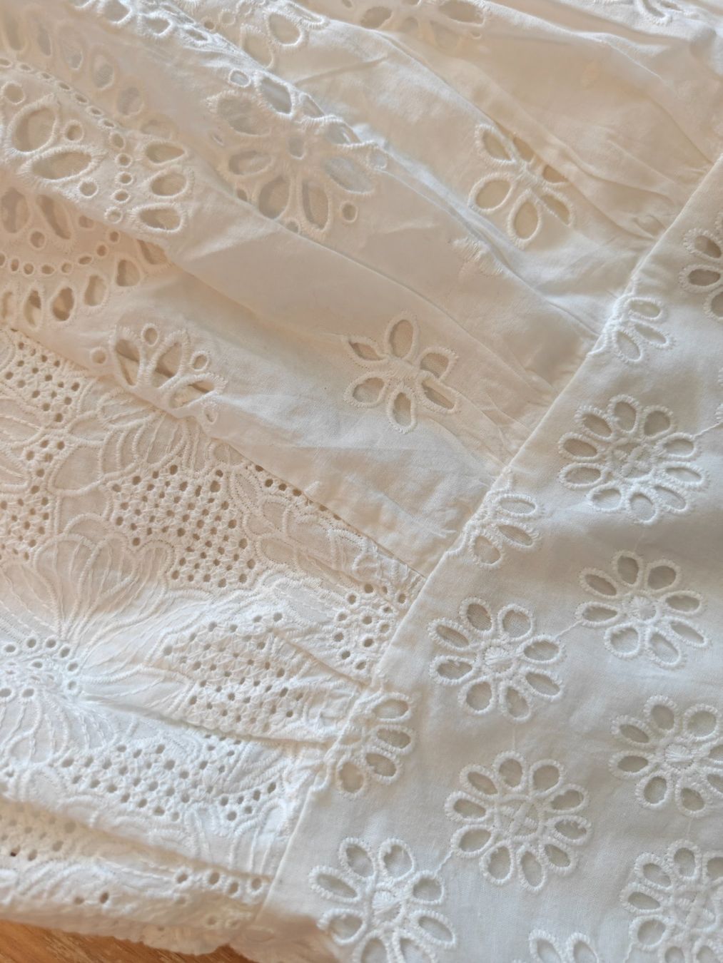 Sezane Vestiti: Sézane Robe Marlène Ecru, Spitzenkleid Gr. 40, neu – Nuovo (secondo la descrizione) da Hedingen venduto da muse10 4