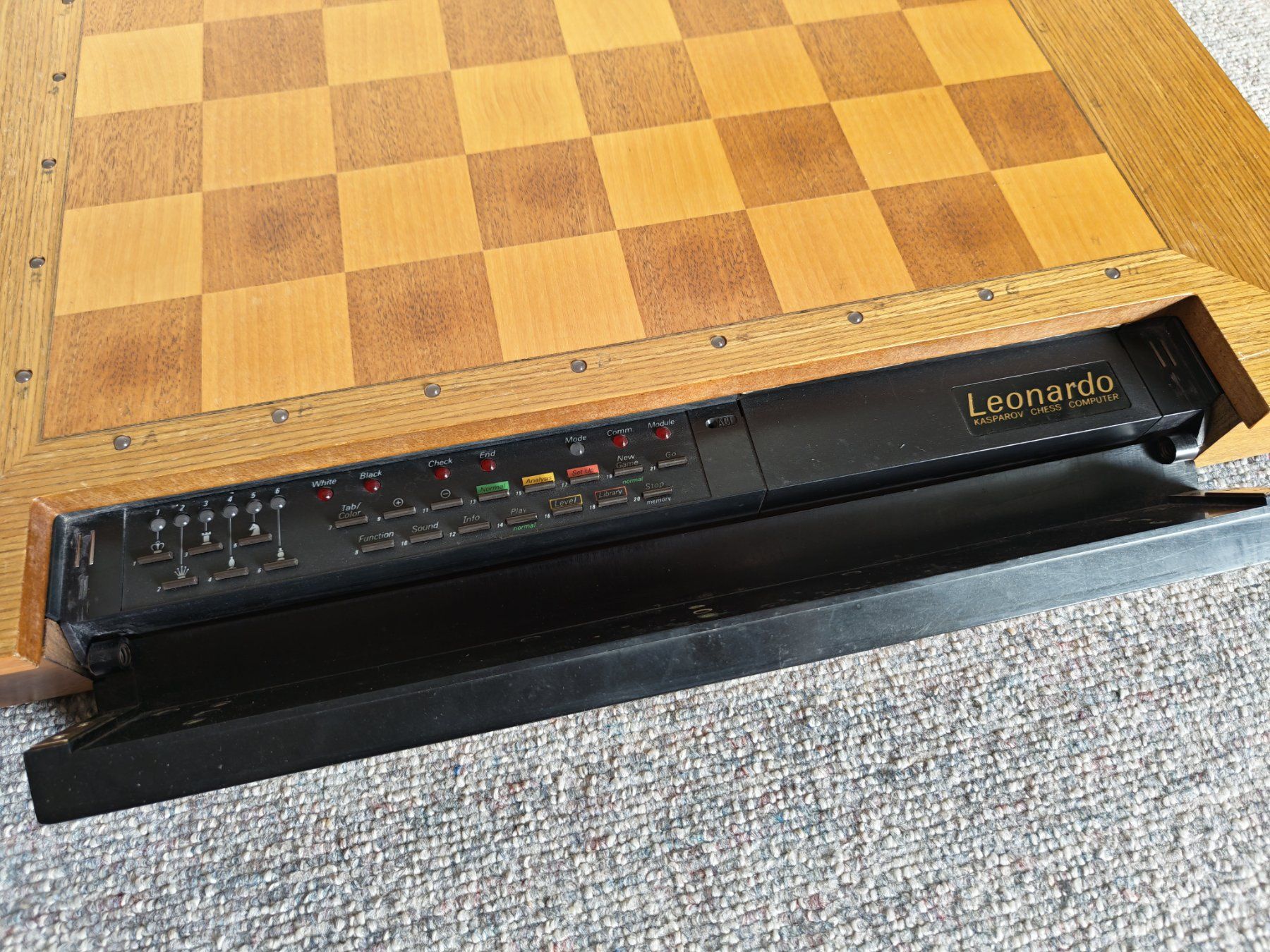 Saitek Giochi: SciSys Kasparov Leonardo Schachcomputer von 1986 – Usato da Thun venduto da Kankii 4