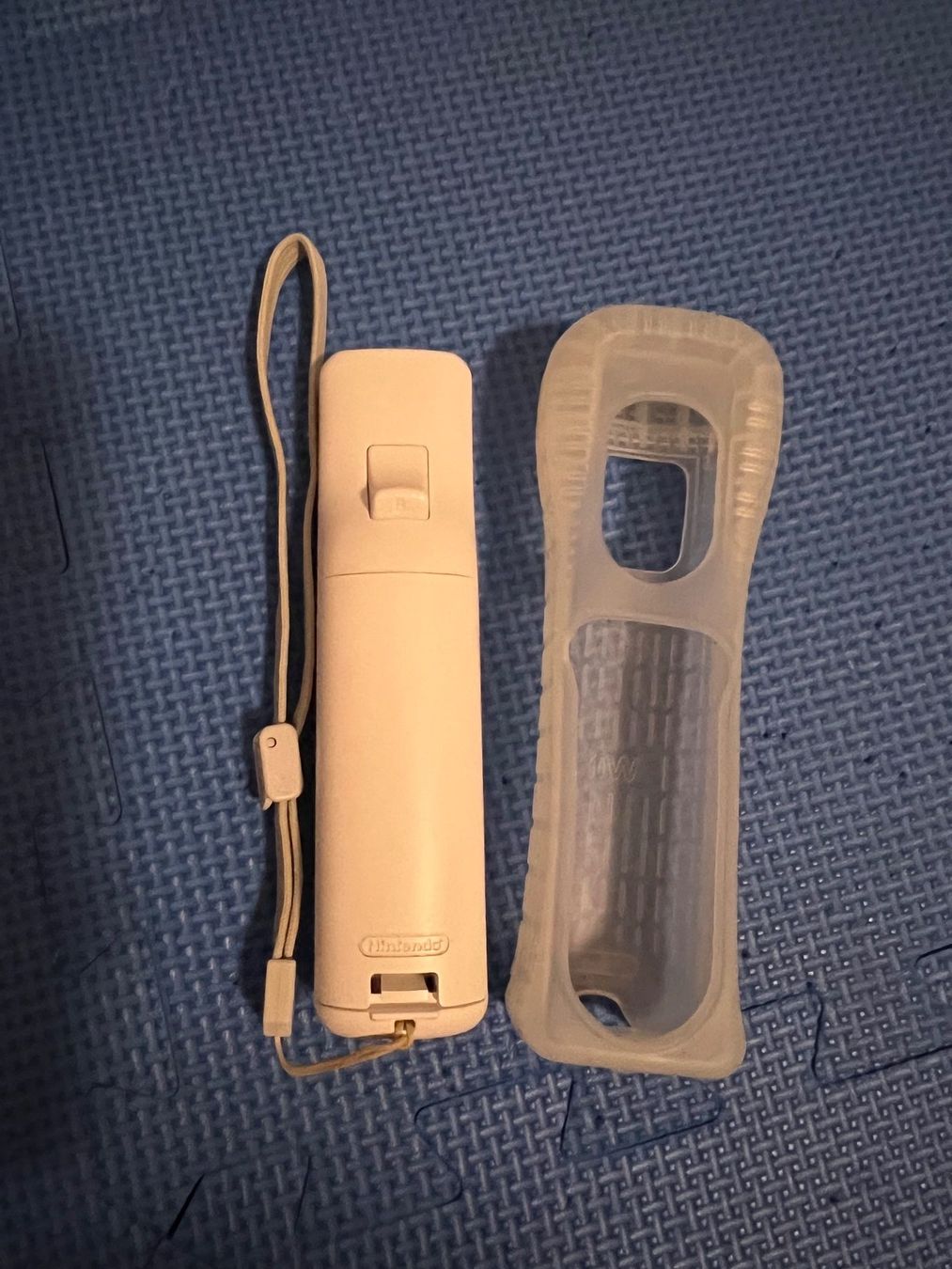 Nintendo Controller: Wii Controller mit Motion plus inside – Usato da Gossau SG venduto da schlitzerdemon 2
