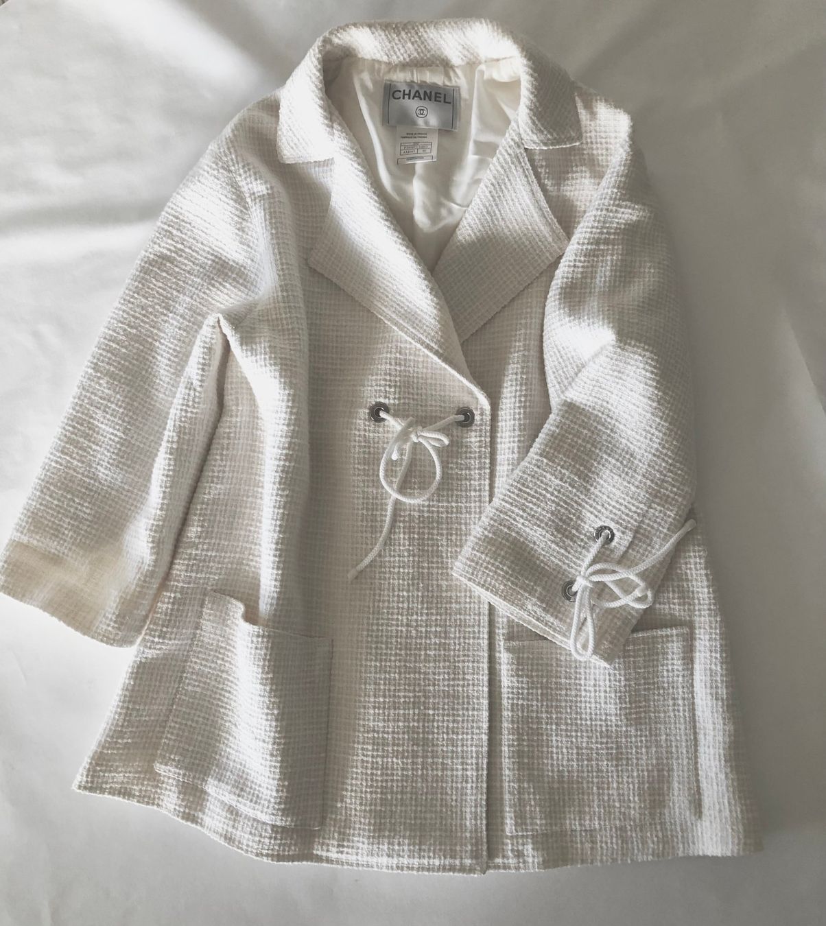 Chanel Giacche: CHANEL Tweed Blazer, Jacke – Usato da Etoy venduto da Airesun