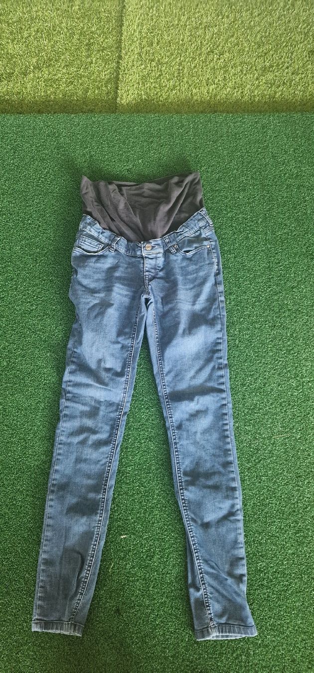 Jeans: Umstandshose – Usato da Aeugst am Albis venduto da Reservationsbuch