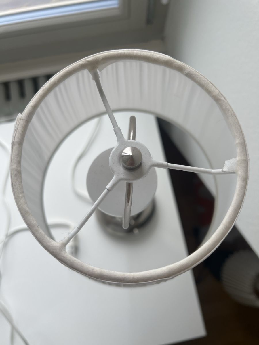 Ikea Lampade: Nachttischlampe silbern/weiss mit Ziehschnur – Usato da Aarau venduto da nas_xkl8 1
