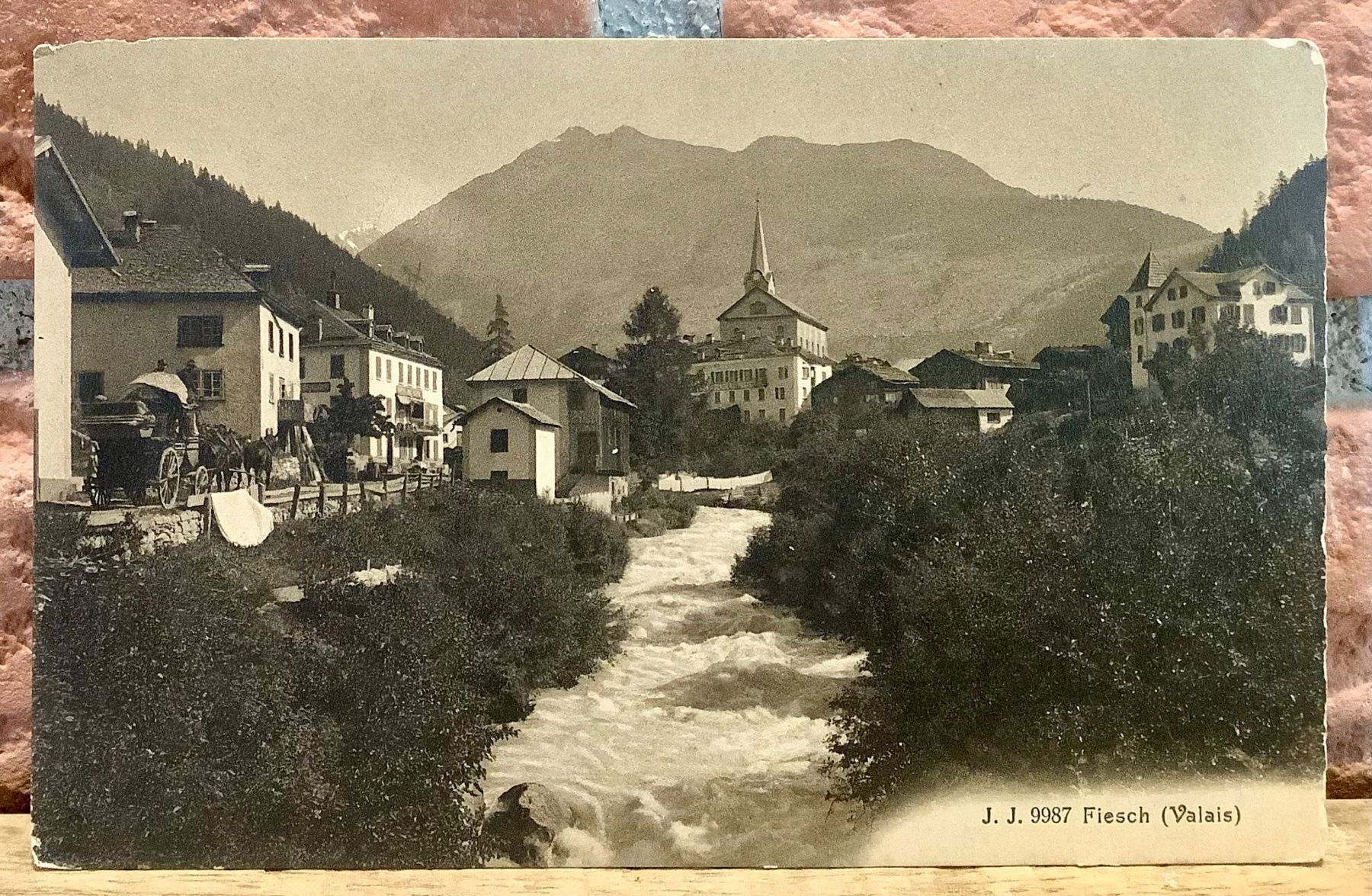 Cartes postales: FIESCH - Kutsche & Kirche - Rhonetal – D'occasion à Root par ENGLAND-TREASURES