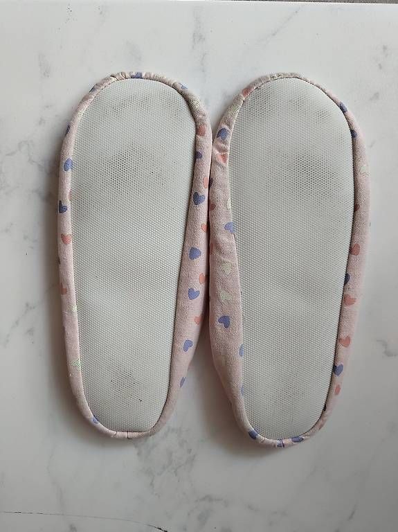 Chaussures filles: Turntäppeli Grösse 35 – D'occasion à Meilen par Hope777 1