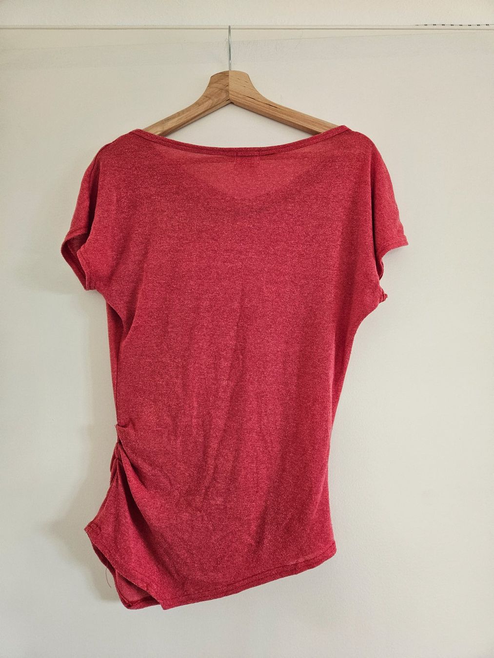 T-Shirts: Tolles Oberteil rot – Gebraucht aus Schaffhausen von sabrina915 3