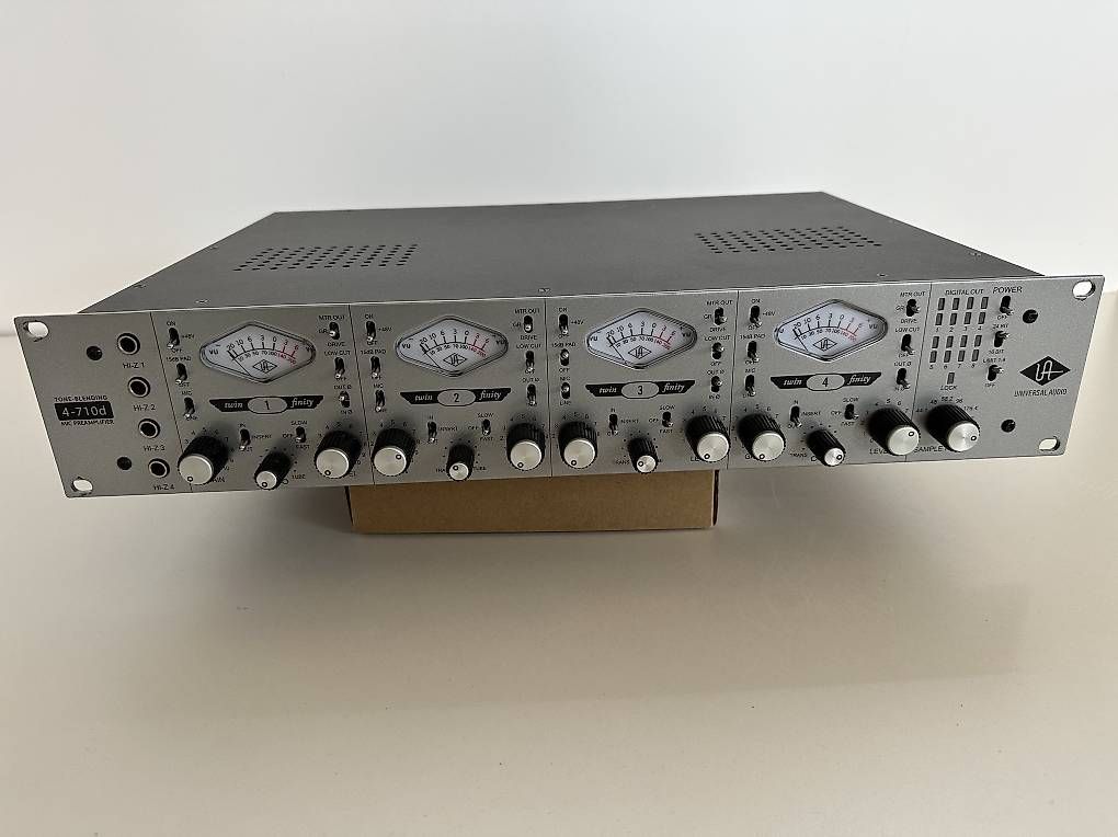 Konverter: UAD 710 D Mic Pre – Gebraucht aus Zumikon von Haus1