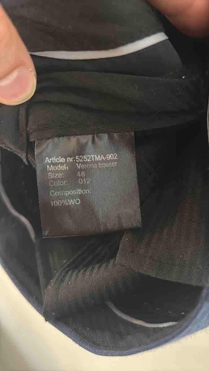 Completi, tute sportive e funzionali: Aristoteli Bitsiani Pin Stripe Suit, Blue – Nuovo (secondo la descrizione) da Zürich venduto da janders 8