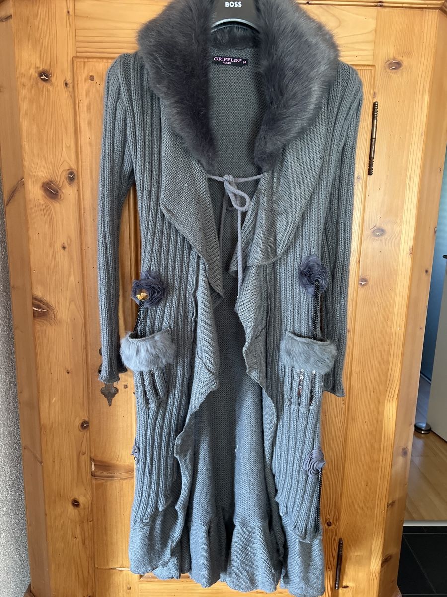 Cappotti: Strickmantel mit Kunstpelz Gr 40 – Usato da Bonaduz venduto da Malves10