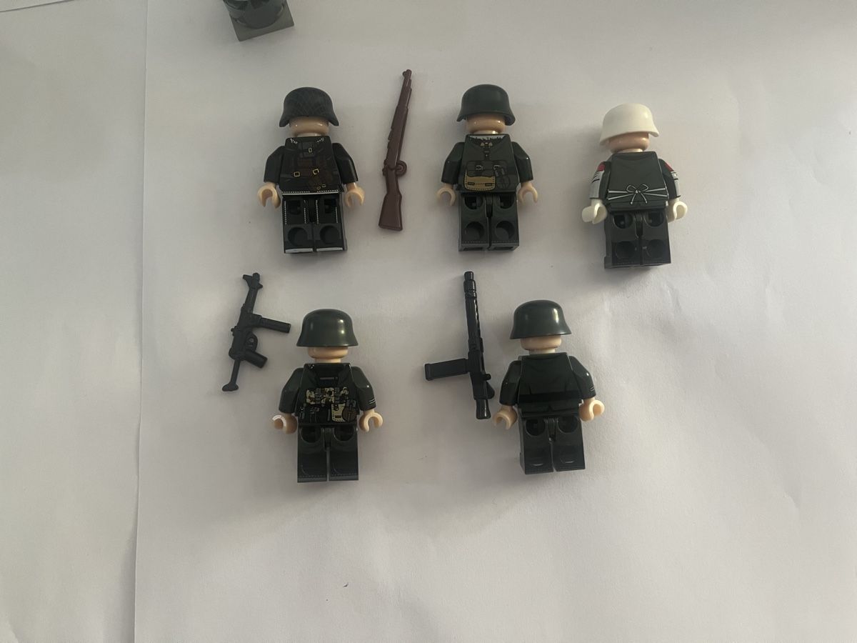 Statuette: Ww2 Custom Klemmbaustein Minifiguren German Soldiers – Nuovo (secondo la descrizione) da St. Margarethen TG venduto da nic_n9n5 2