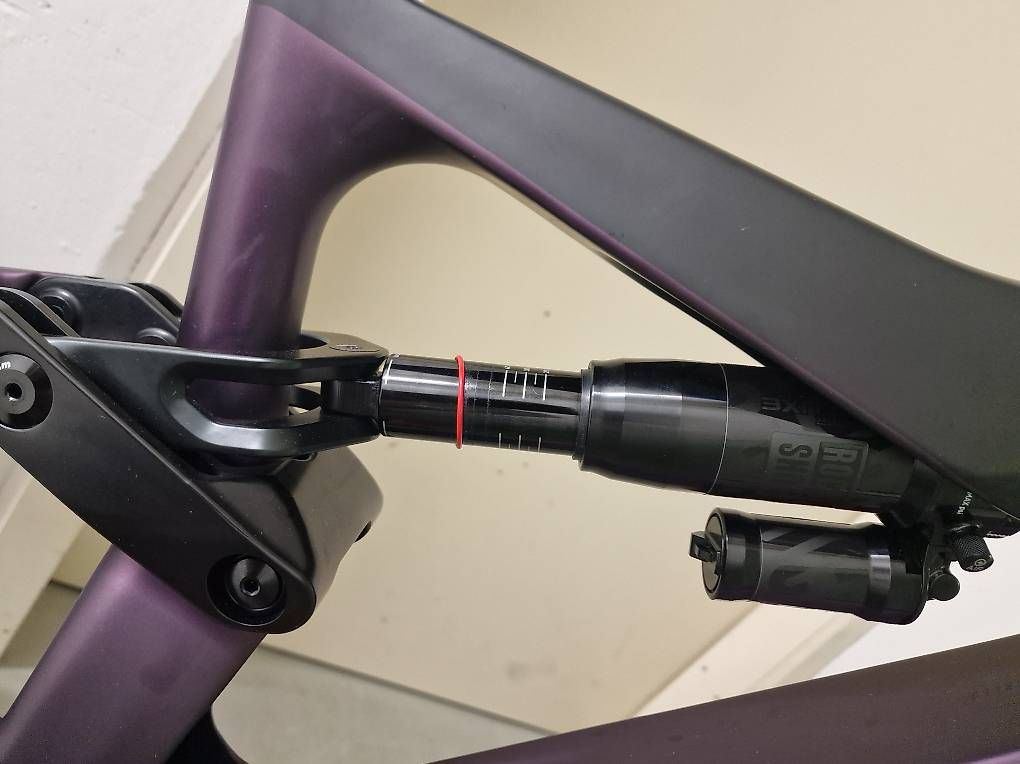 Velos: Mountainbike aus Carbon 29" – Gebraucht aus Grenchen von AngiBall 3