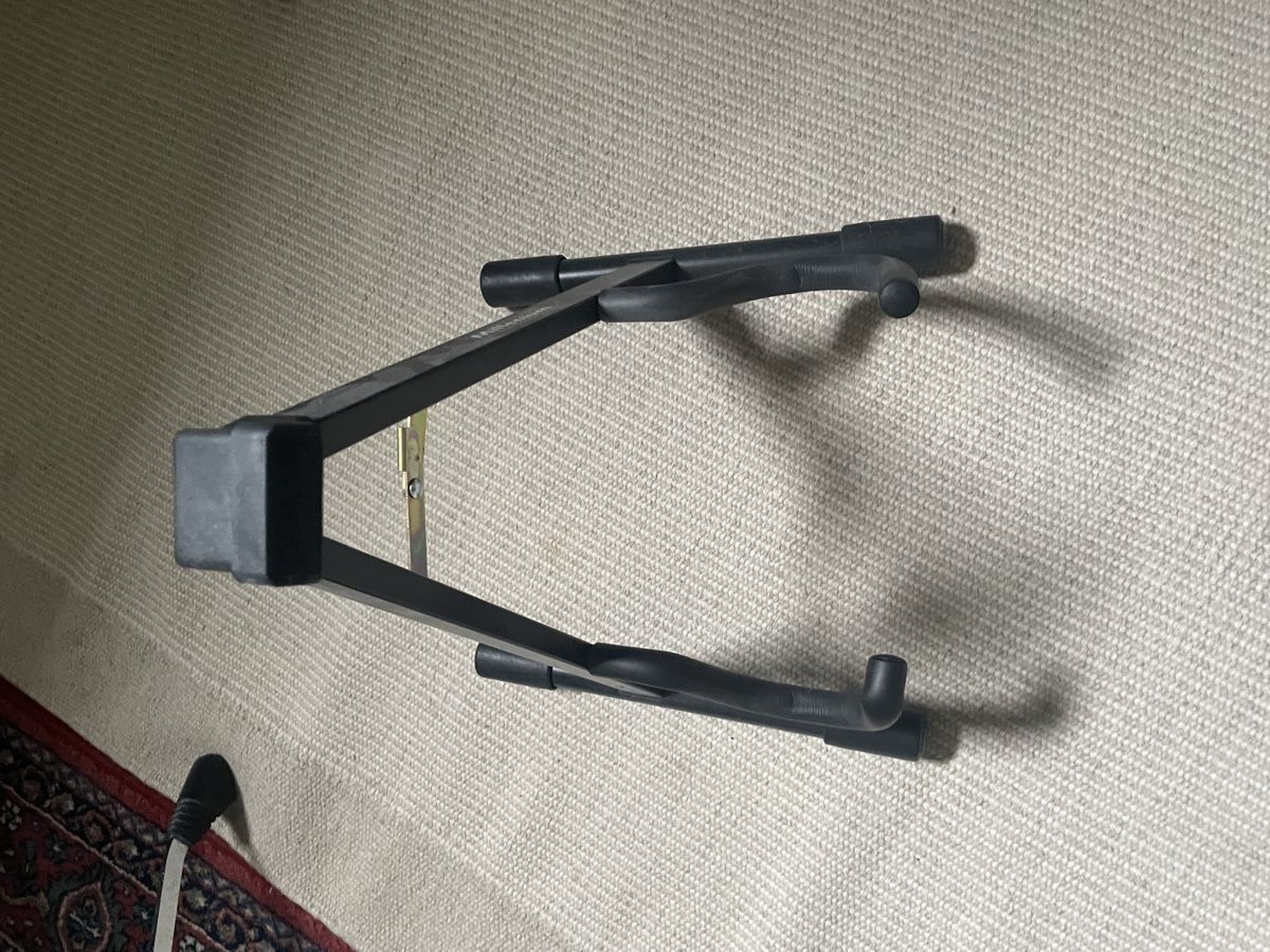 Supports pour instruments & partitions: Gitarrständer – D'occasion à Altstätten SG par ruf_7sp5