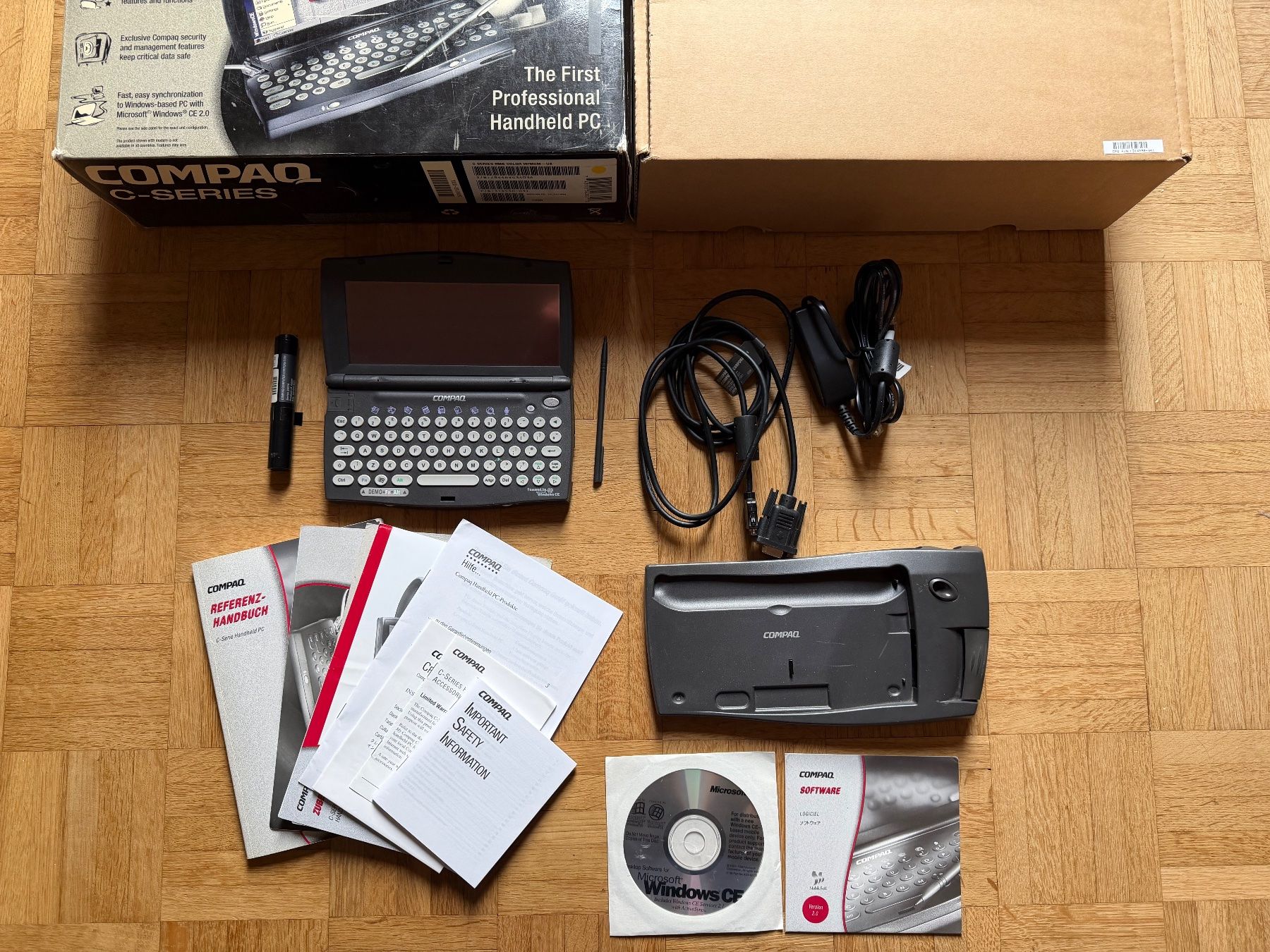 Compaq Palmari: Compaq C-Series Handheld PC mit OVP – Difettoso da Adliswil venduto da synchrot
