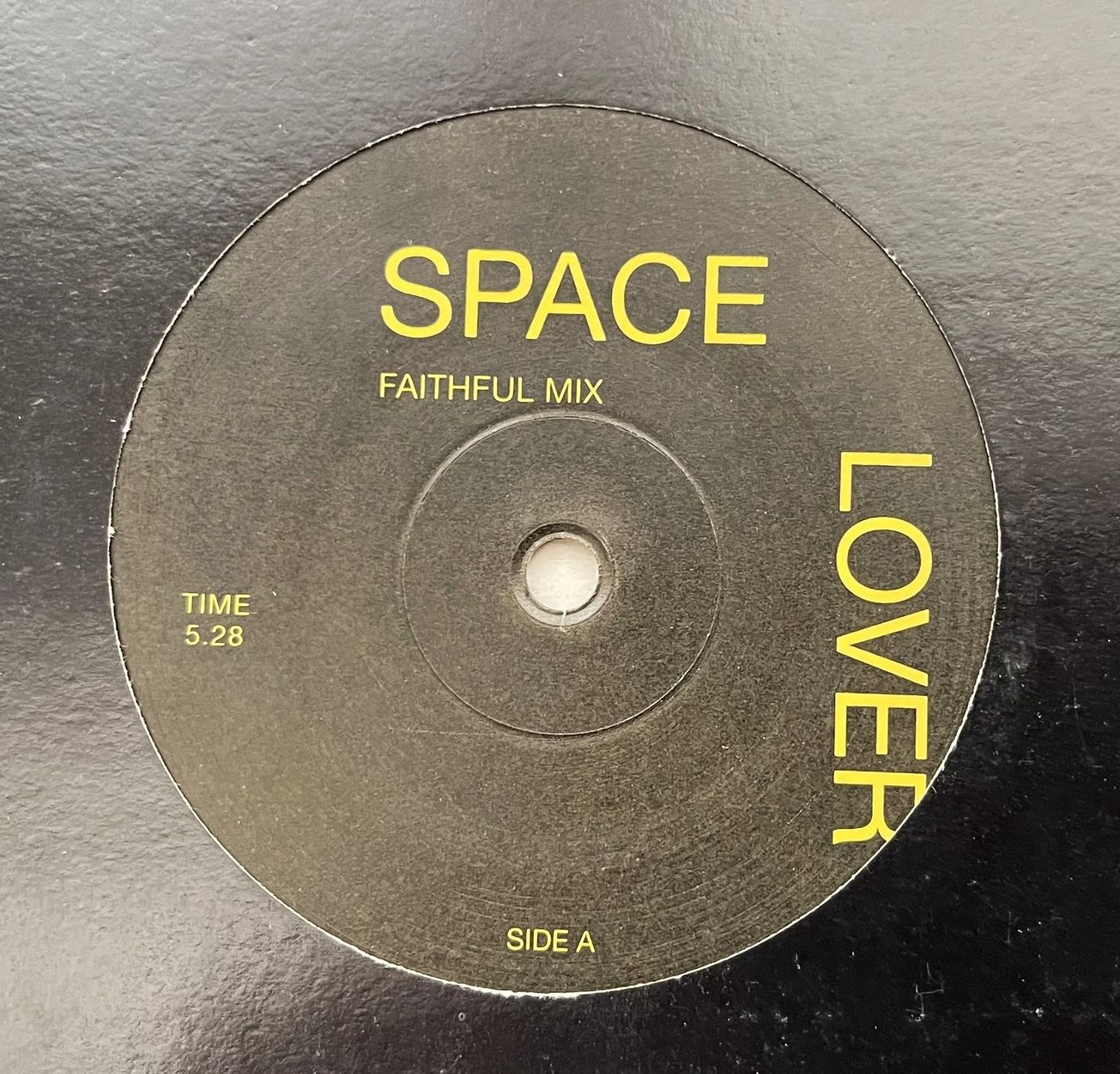 Dischi in vinile: Space Lover (2002, Vinyl) – Usato da Oftringen venduto da Vucki 1