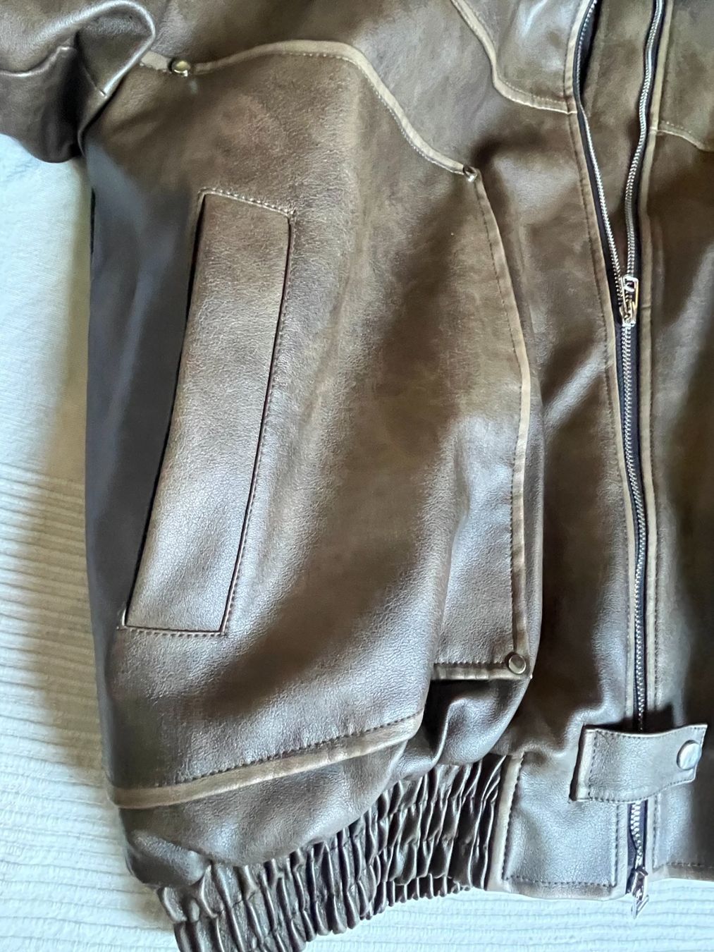 Vestes: Faux Leather Bomber Jacket – D'occasion à Zürich par lar_8z5c 6