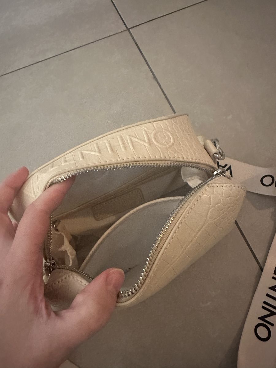 Valentino Borse da donna: Valentino Handtasche – Usato da Dübendorf venduto da lum_5nv2 1