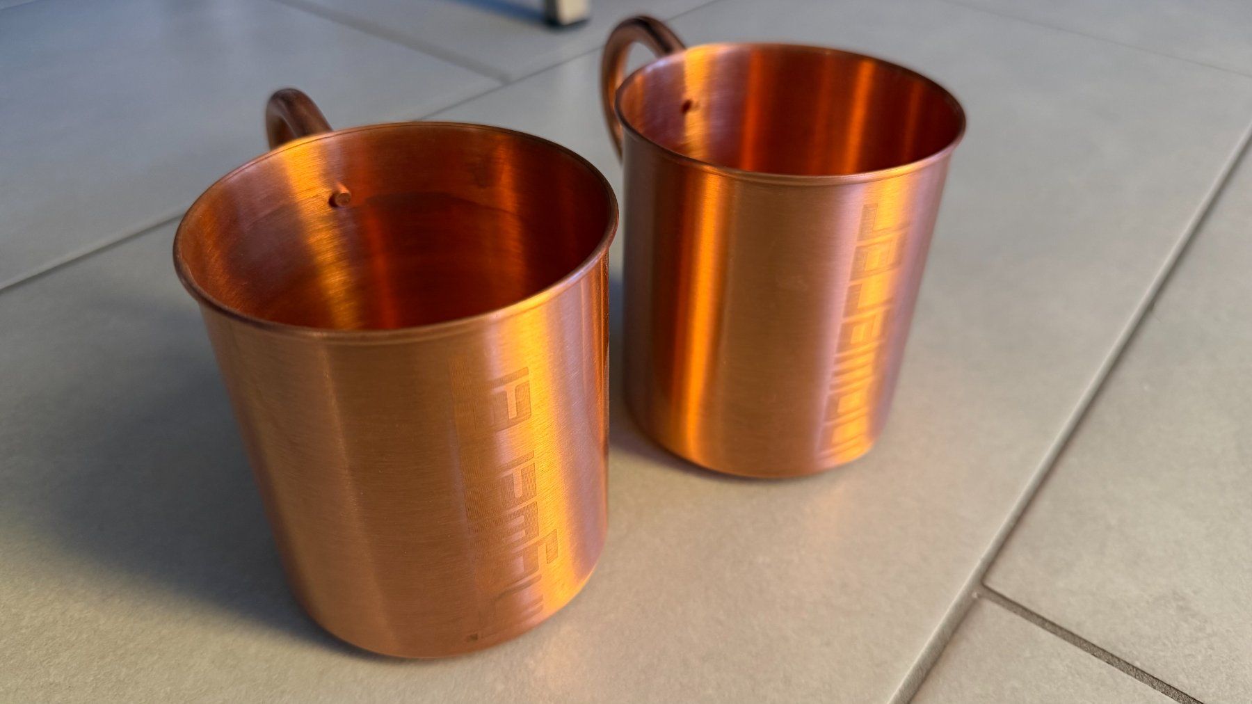 Tasses: Ingwerer 2 Kupfer Becher / Tasse mit Henkel – D'occasion à Schüpfen par rafe02