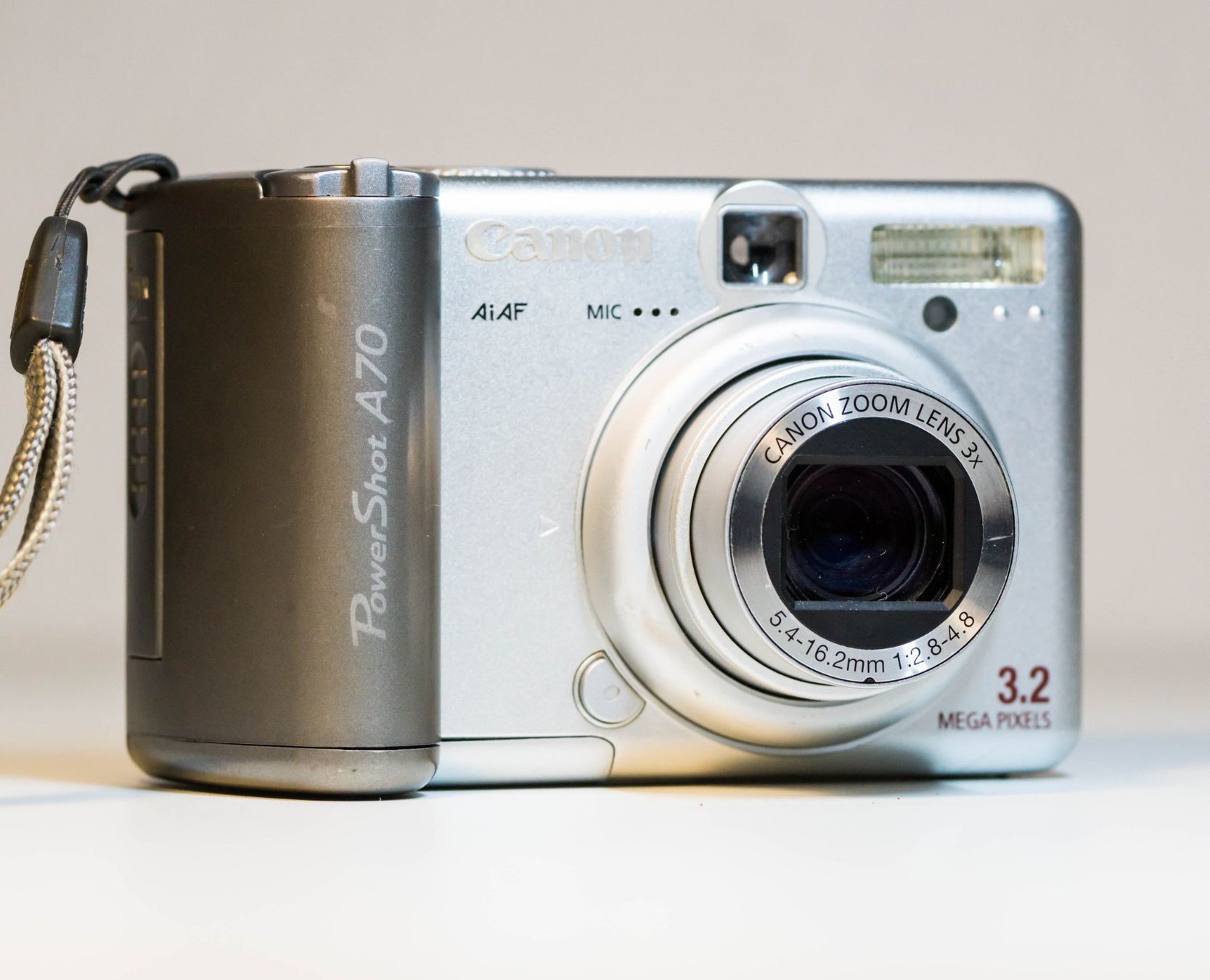 Canon Appareil photo: Canon PowerShot A70 3.0MP Digital Camera - Silver – D'occasion à Thörishaus par vintagger 1