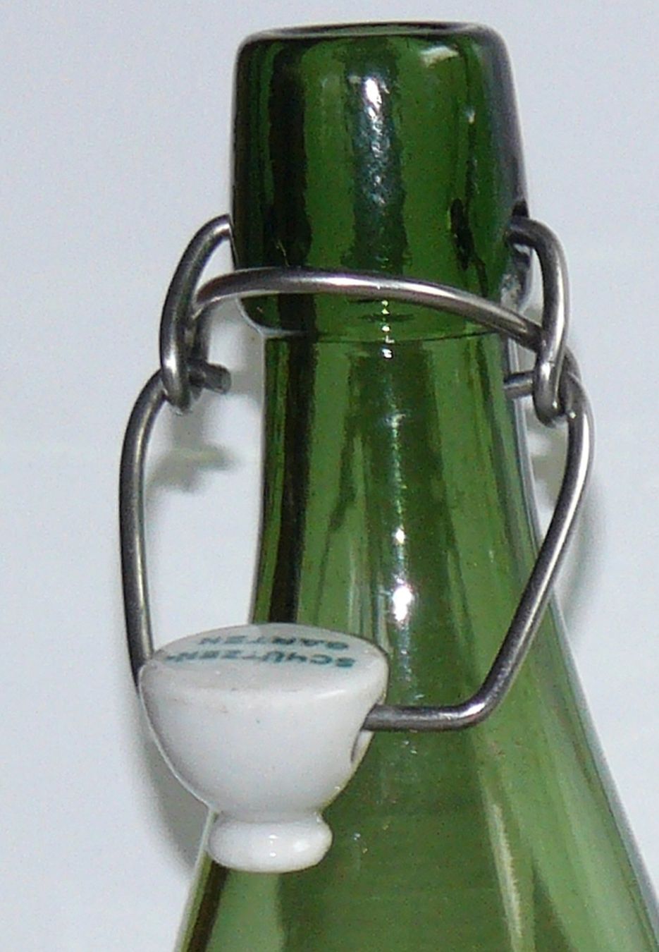 Verres, cruches & bouteilles: Bierflasche Schützengarten – D'occasion à Hombrechtikon par Luetzelsee 2
