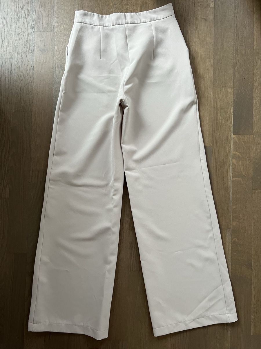 Pantaloni: Elegante weite Hose – Usato da Kriens venduto da Krienserin_T 3