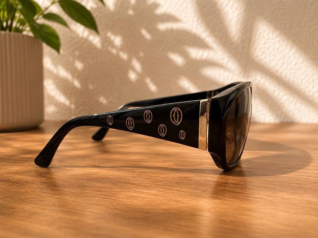 Occhiali & Lenti: Lunettes de soleil Cartier  – Usato da Lausanne venduto da Psupergirl