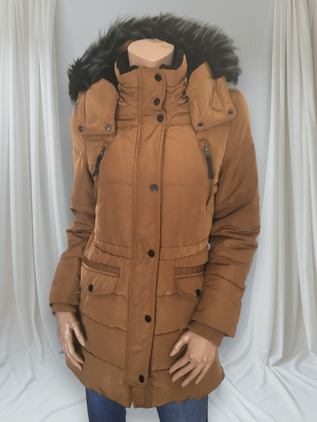 Cappotti: Winterparka Damen, Gr. S/36 – Usato da Basel venduto da Nofretete39 1