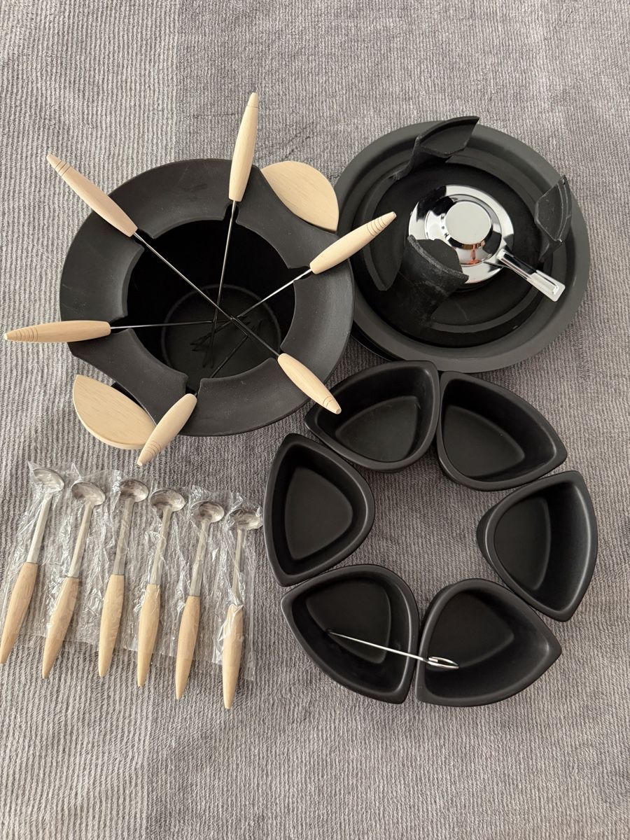 Geschirrsets: fondue chinois en fonte – Gebraucht aus Sembrancher von cha_x76c 4