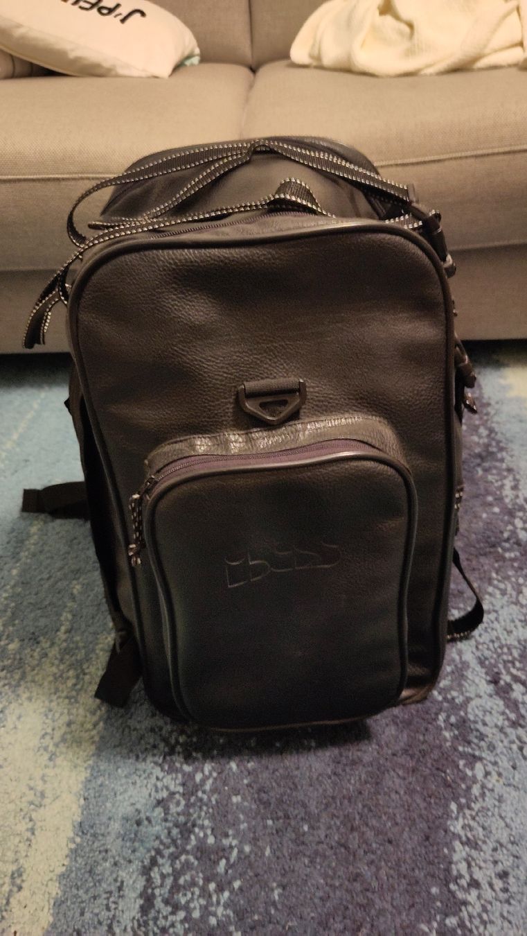 IXS Borse: IXS Custom Pack Motorradtasche mit Einsatz – Usato da Bern venduto da phi_fjz9 1