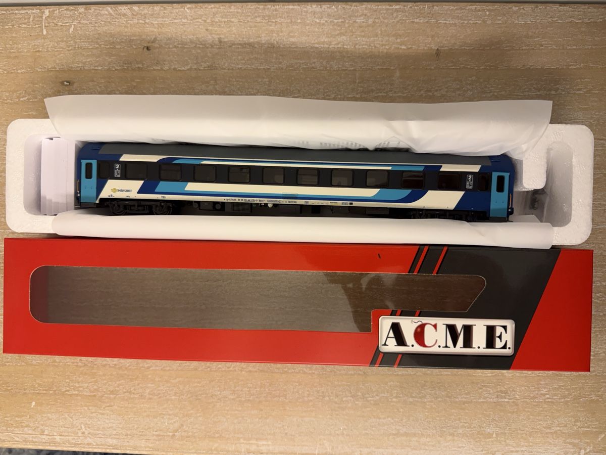 ACME Modellini di ferrovie: ACME 52979 MAV Bpee FABRIKNEU – Nuovo e nell'imballaggio originale da Zürich venduto da Volanbusz