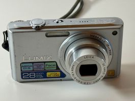 Panasonic Lumix DMC-FX33 Digitalkamera Silber gebraucht