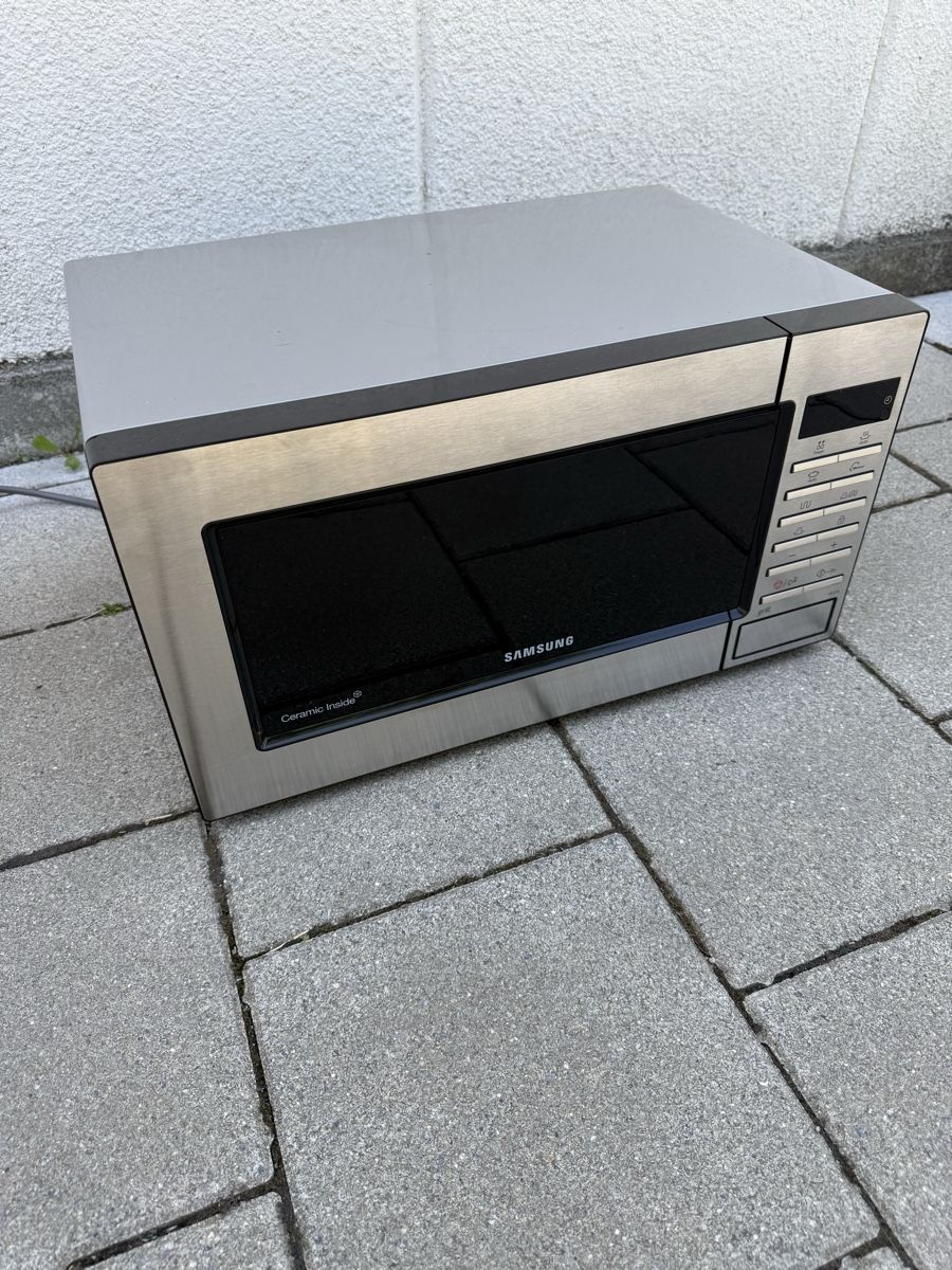 Küchengeräte: Mikrowelle / Grill / Heissluft Samsung GE87MC – Gebraucht aus Elgg von dan_f8gv