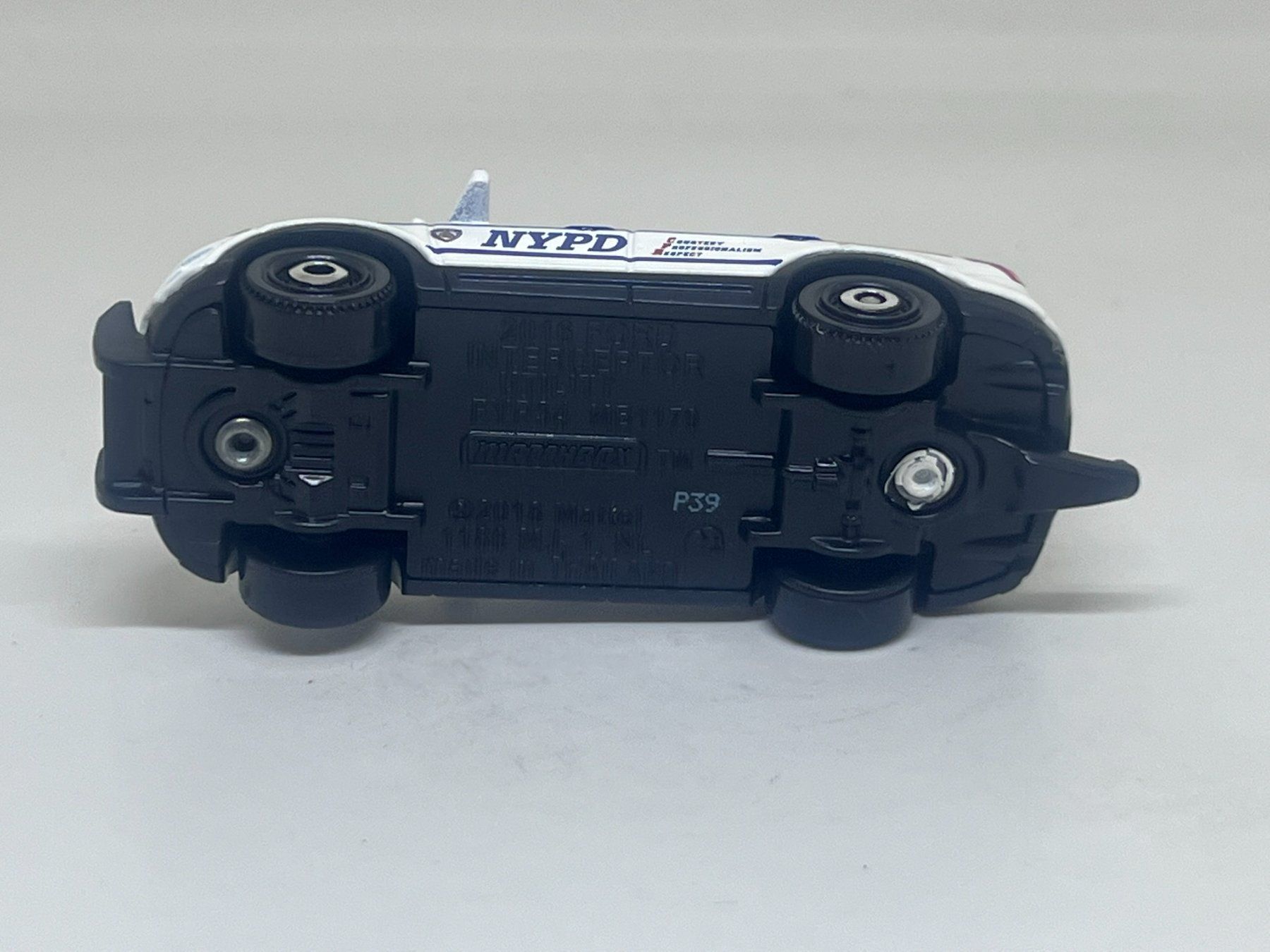 Matchbox Modellini d'auto: Matchbox 2016 Ford Interceptor Utility #705 – Usato da Wildegg venduto da LaaBoutique 3