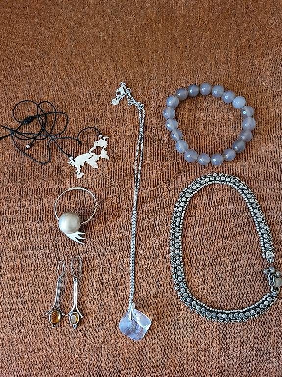 Sonstiger Schmuck: Verschiedene Schmuckstücke auch aus Silber – Gebraucht aus Spreitenbach von dde_5k86