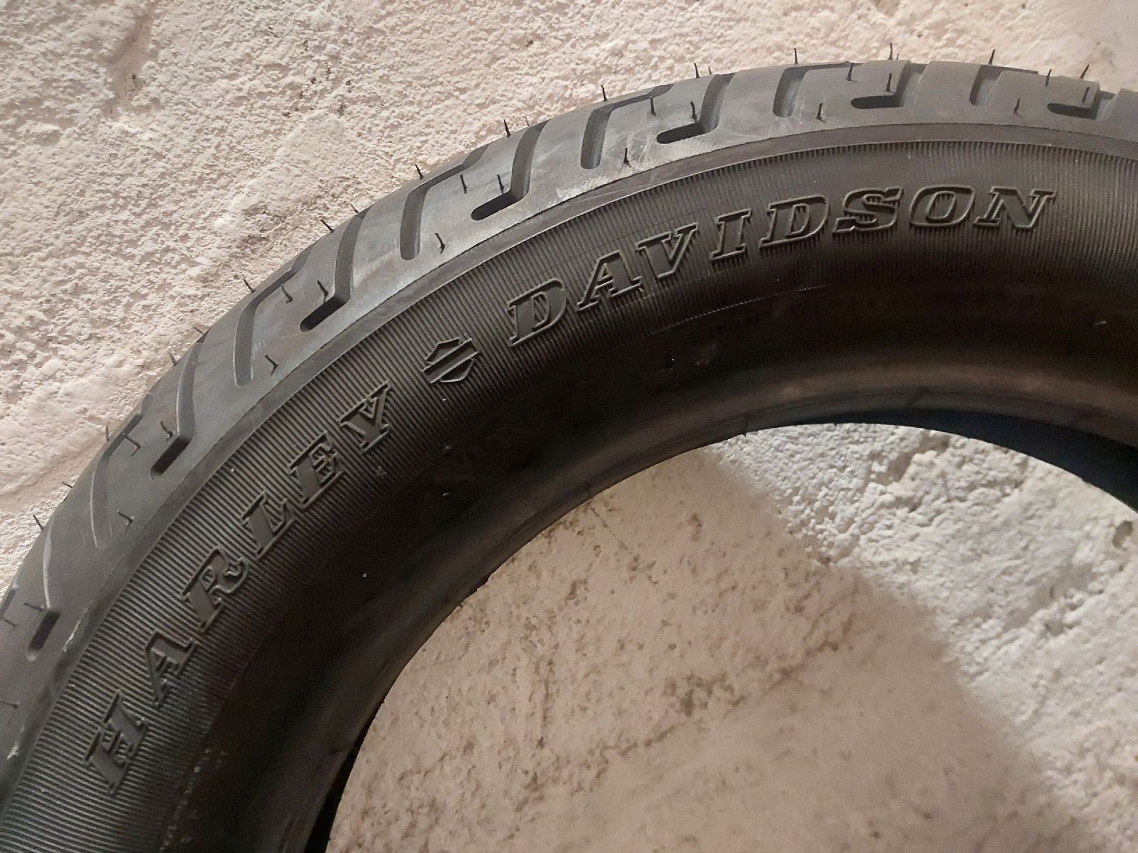 Sonstiges Schreiben & Zeichnen: Dunlop D402 MT90B16 72H – Neu und originalverpackt aus Fribourg von o81_5qlf 4