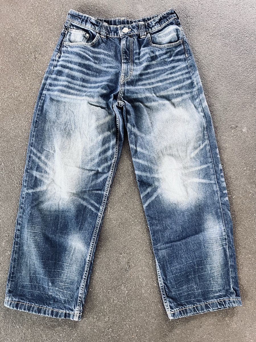 H&M Pantaloni: Baggy Jeans – Usato da Lüsslingen venduto da Nirtak626