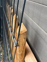 Palisadenzaun mit Holztraverse, Höhe 100 cm, Länge 500 cm