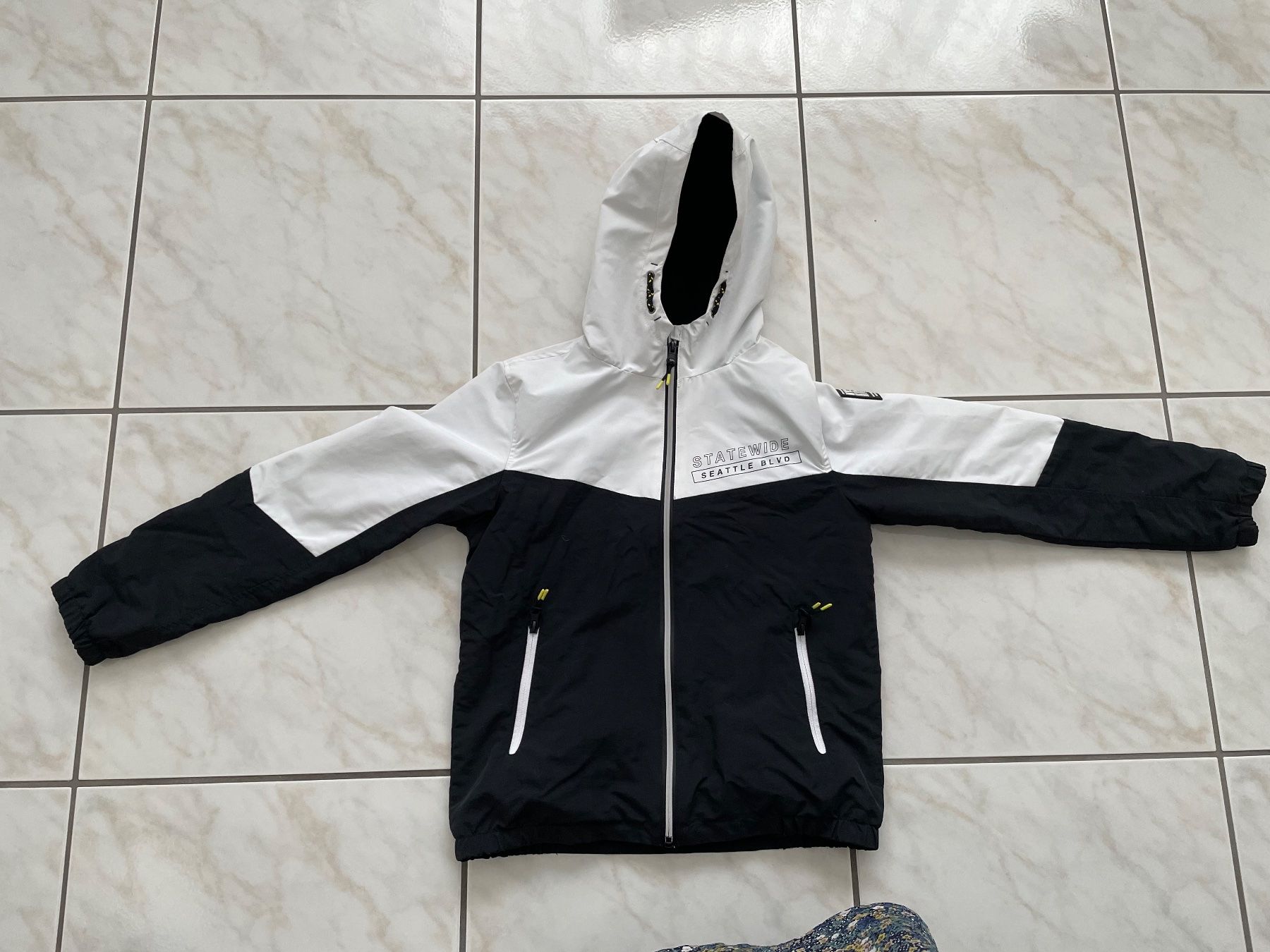 C&A Giacche & Cappotti: Frühlingsjacke von C&A Gr. 152 – Nuovo (secondo la descrizione) da Amriswil venduto da einkaufverkauf