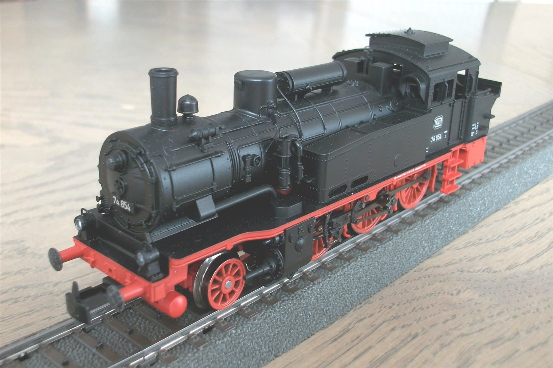 Märklin Modellini di ferrovie: Tender-Dampflokomotive BR 74, digital – Usato da St. Moritz venduto da Manu7500