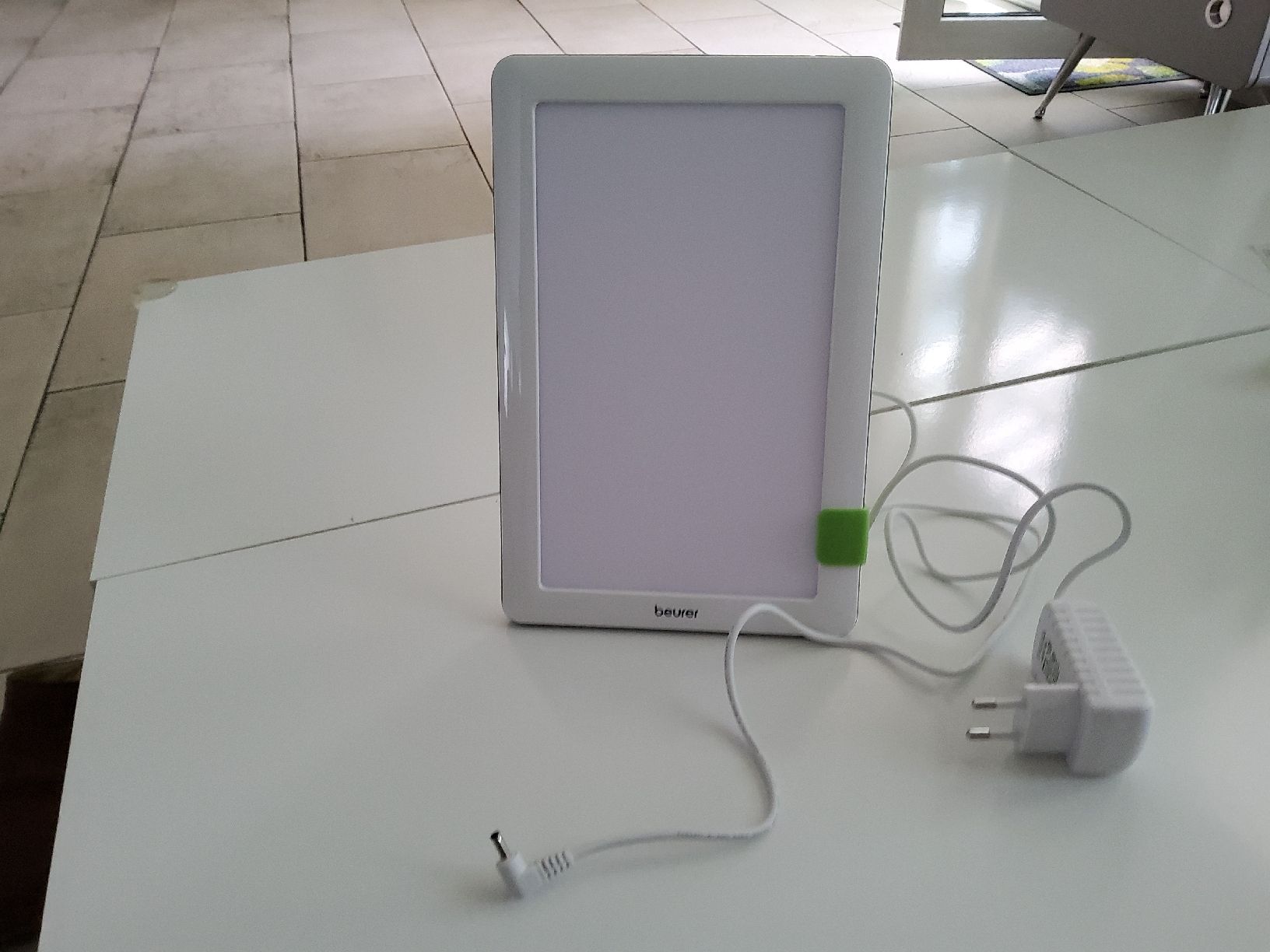 Beurer Attrezzature mediche: Beurer Tageslichtlampe TL30 – Nuovo (secondo la descrizione) da Oberwangen b. Bern venduto da rol_p5g6 1