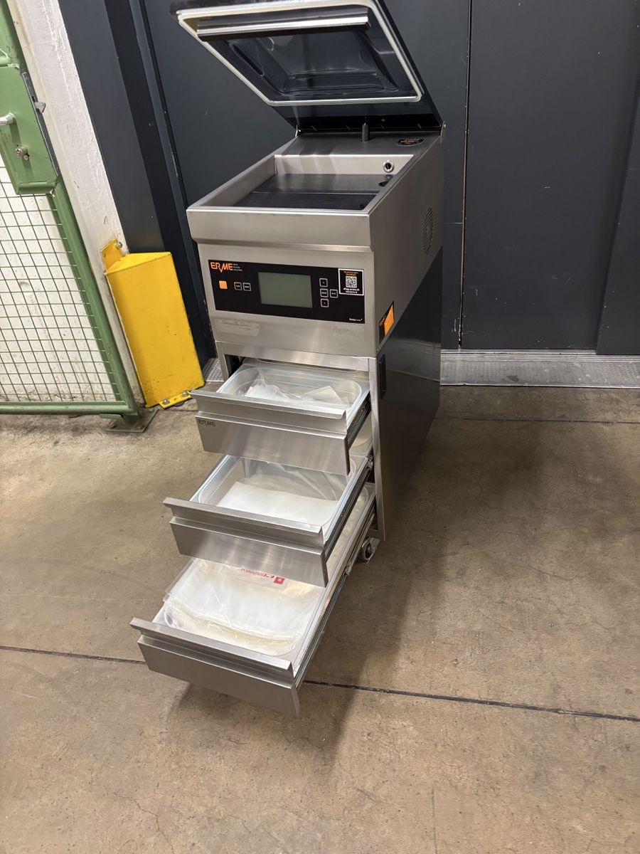 Küchengeräte: Vakuummaschine  – Gebraucht aus Dietikon von dia_y8y5